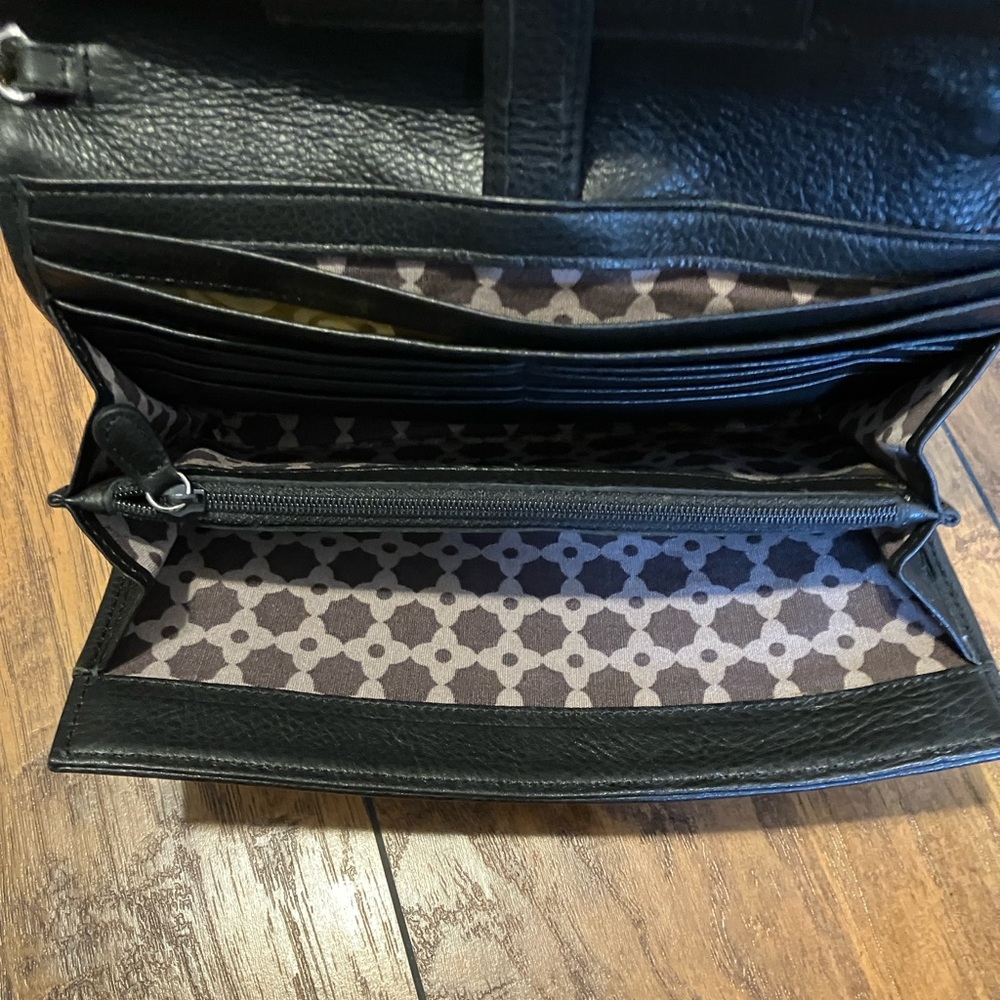 Vintage Brighton Black Leather Crossbody Bag with Silver Accents - Picture 6 of 10